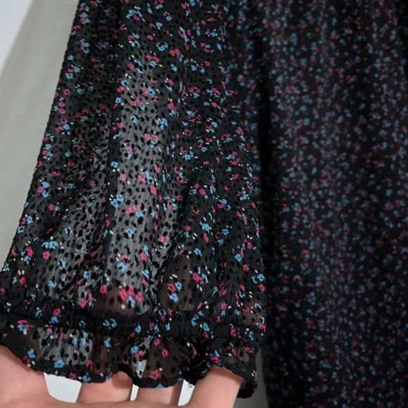 CECE Wistful Blooms Mini Shift Dress - Picture 8 of 13